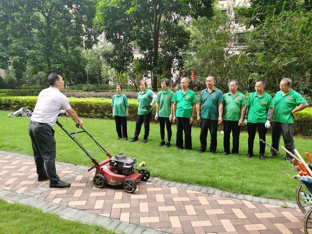 OB欧宝·(中国)官方网站园林绿化公司对绿化养护工人进行上岗前的培训